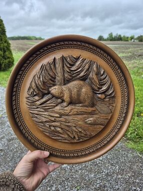 Vintage HandCarved Wooden Beaver Wall Plaque Rustic Cottagecore 14"